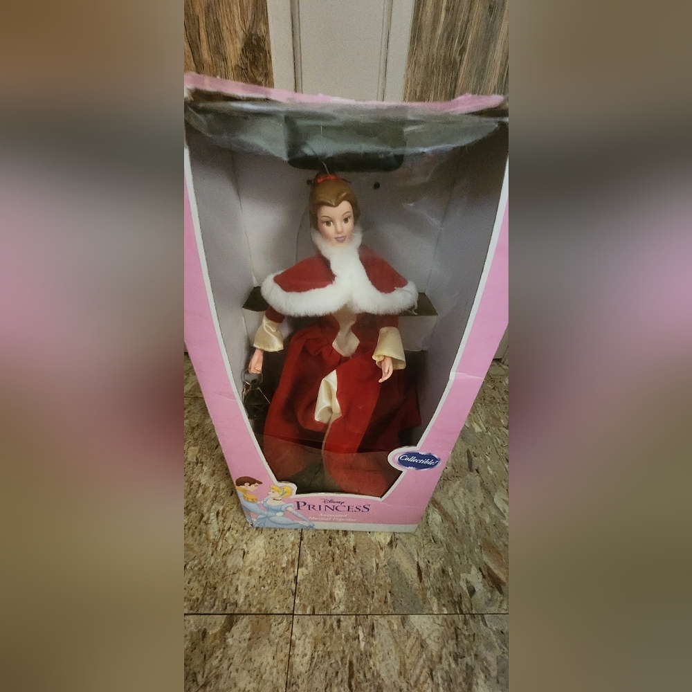 Disney Beauty and the Beast Belle Animated Musical Figurine Working